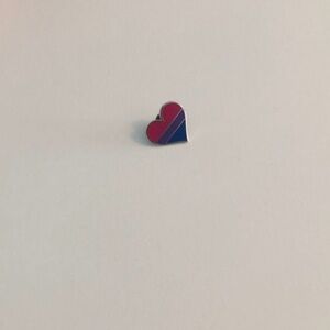 END OF YEAR SALE! | Bisexual Heart Pin